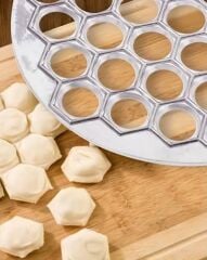 IVORY Çelik Mantı Kalıbı 24,5 cm – Pratik ve Dayanıklı Mantı Yapma Aparatı