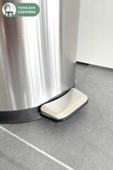 Primanova Bombe Kapaklı Çöp Kovası 30 LT Krom - İç Kısım Siyah