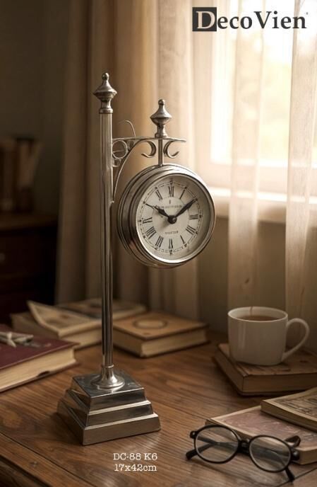 Decovien 17×42 cm Gümüş Renkli Masa Saati